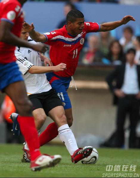 德国鏖战西班牙，戈麦斯点燃赛场