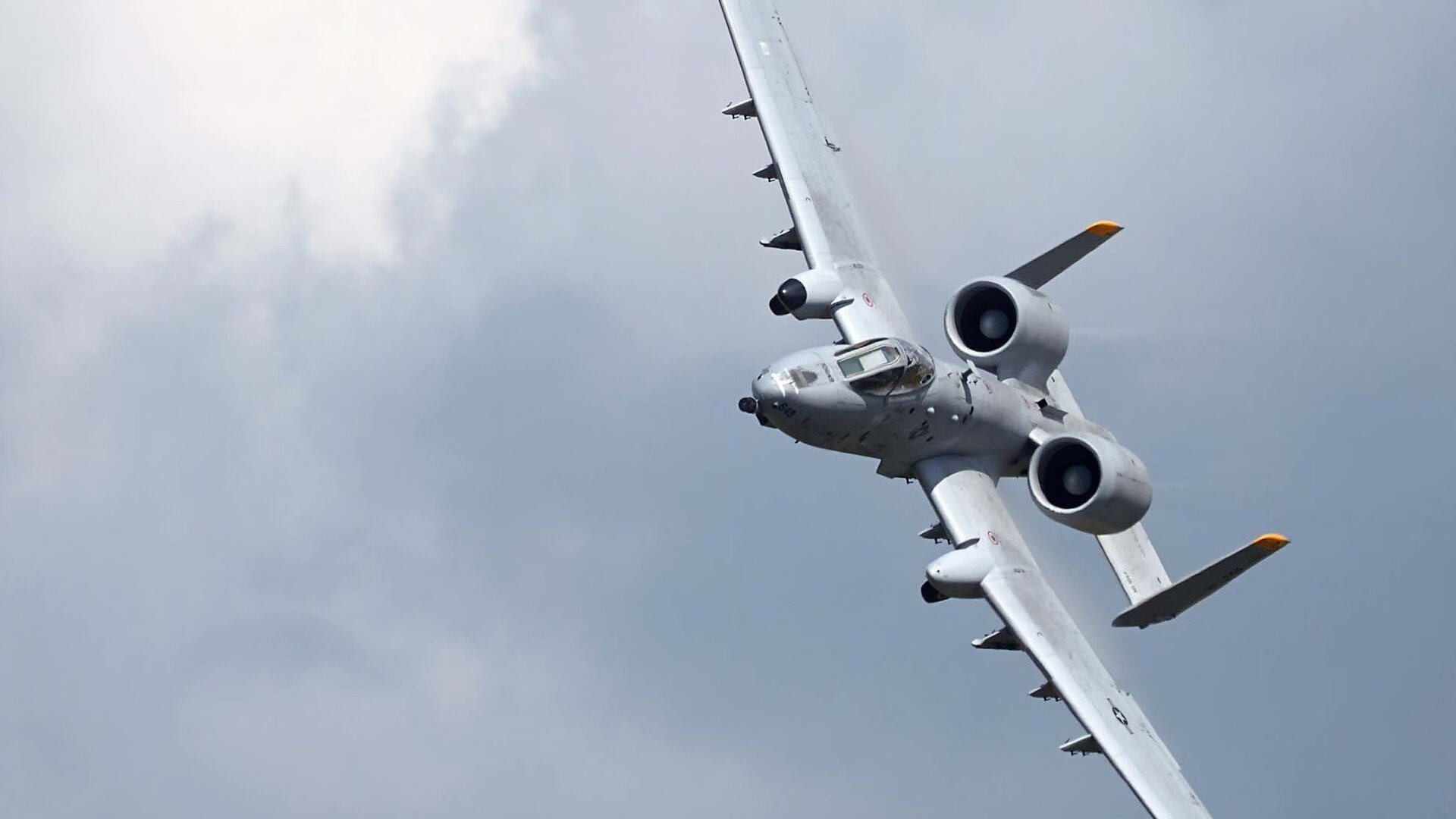 极速狂飙撞碎铁血之墙，一场颠覆格局的跨界焦点战