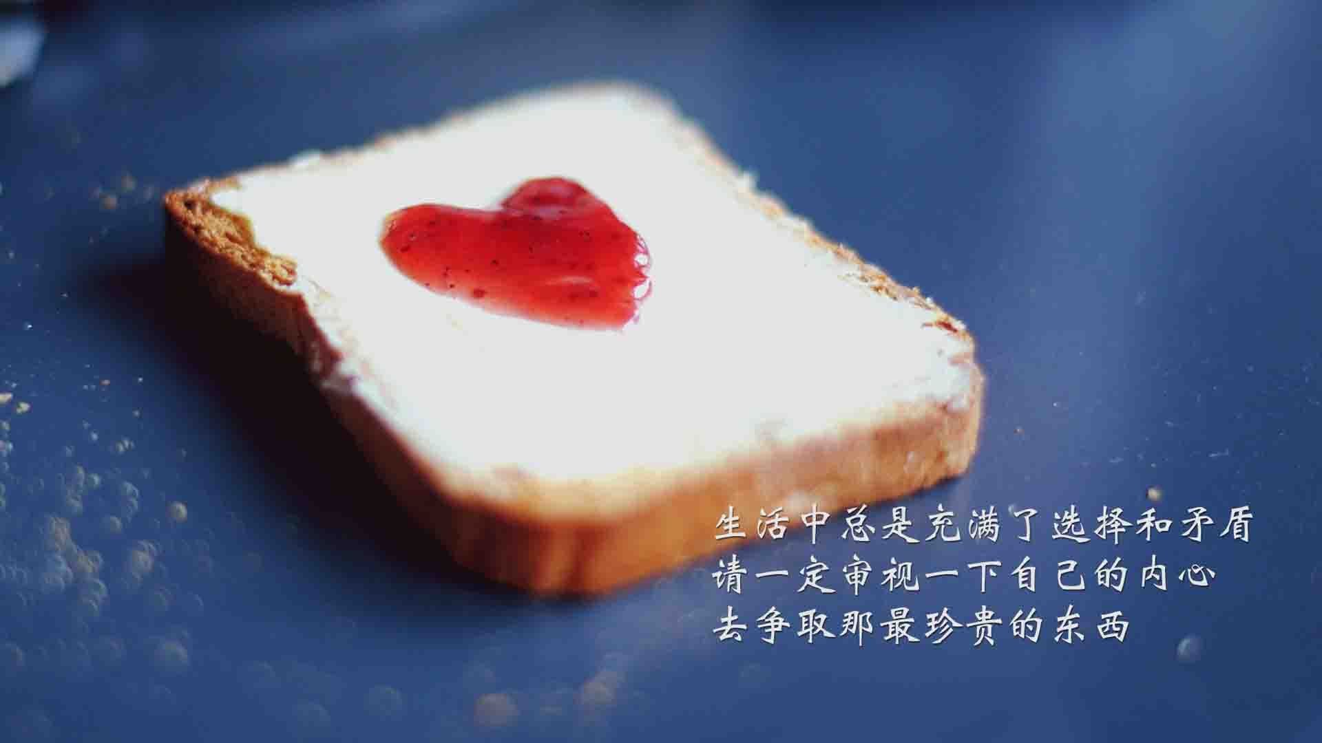 孤岛·枪火·挑山夫，武切维奇在无声中扛起半壁江山